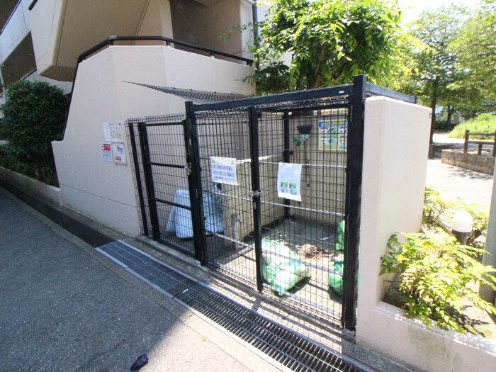 物件外観写真6　(建物設備)