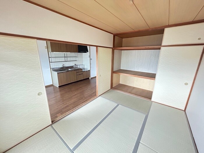 物件内観写真8　(居室)