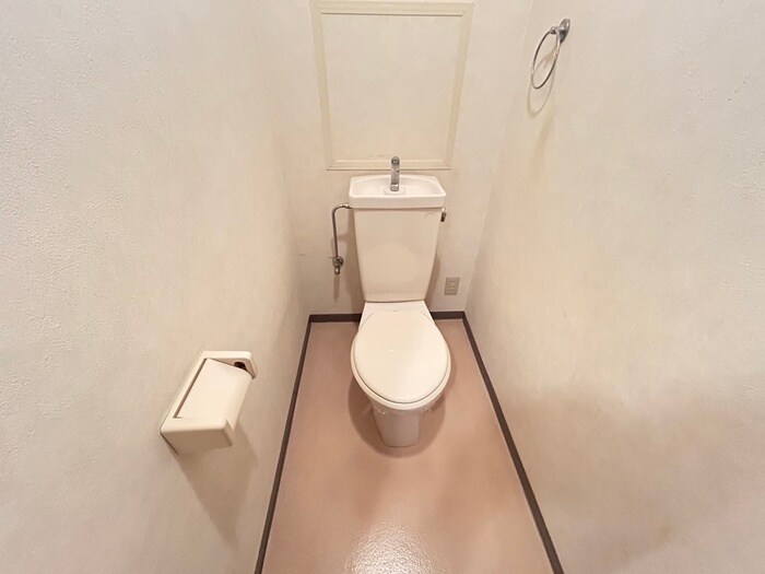 物件内観写真14　(トイレ)