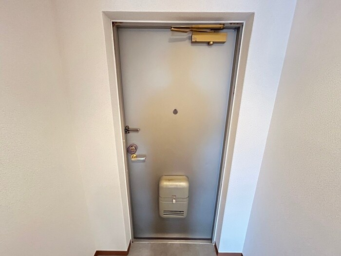 物件内観写真21　(玄関)