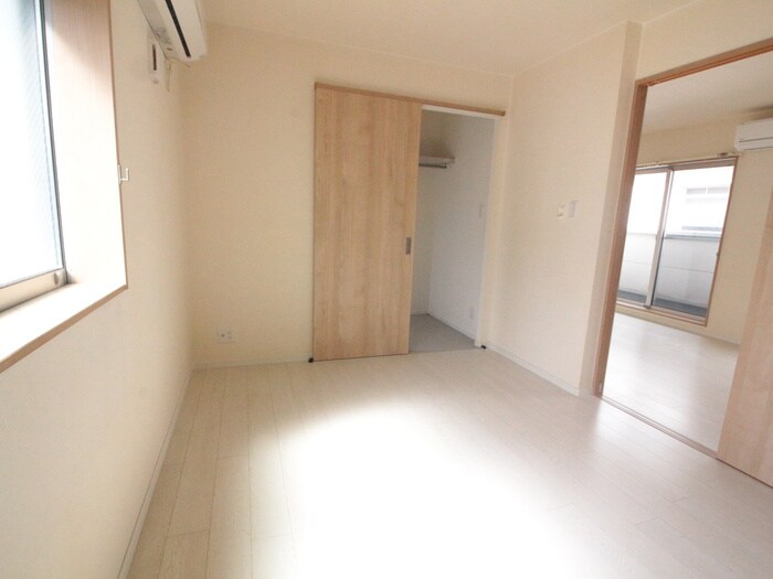 物件内観写真12　(居室)