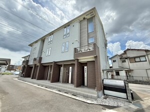 アン・フォレストⅡ外観写真