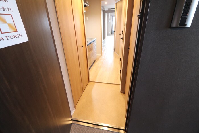 物件内観写真17　(玄関)