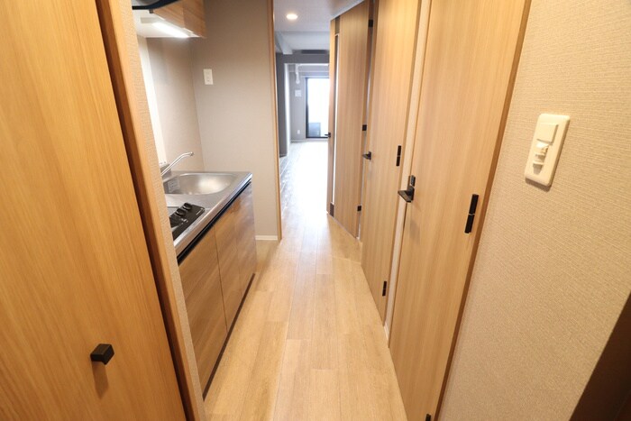 物件内観写真19　(廊下)