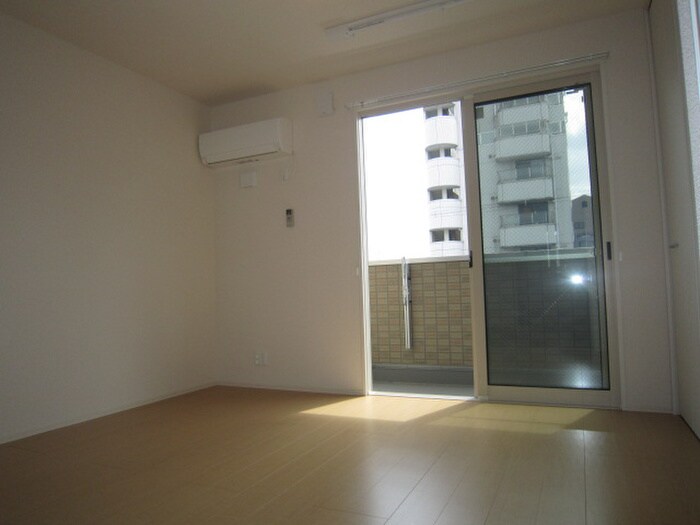 物件内観写真11　(居室)