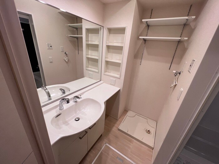 物件内観写真13　(洗面)