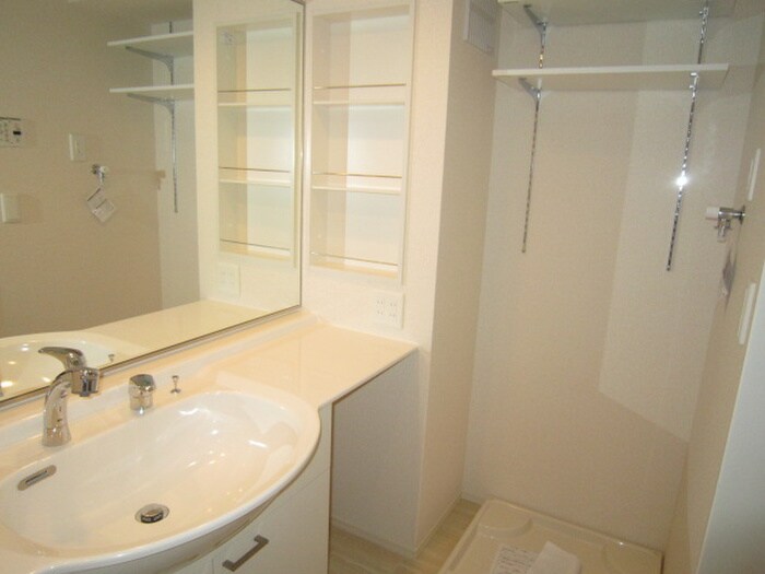 物件内観写真13　(洗面)