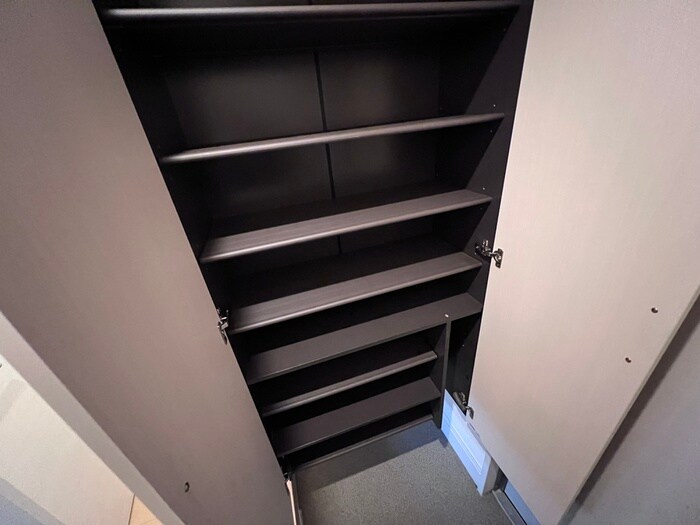 物件内観写真19　(靴箱)