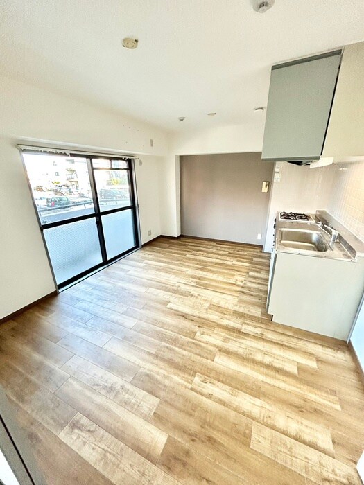 物件内観写真9　(居室)