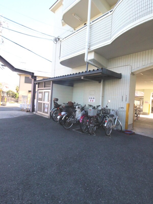 駐輪場