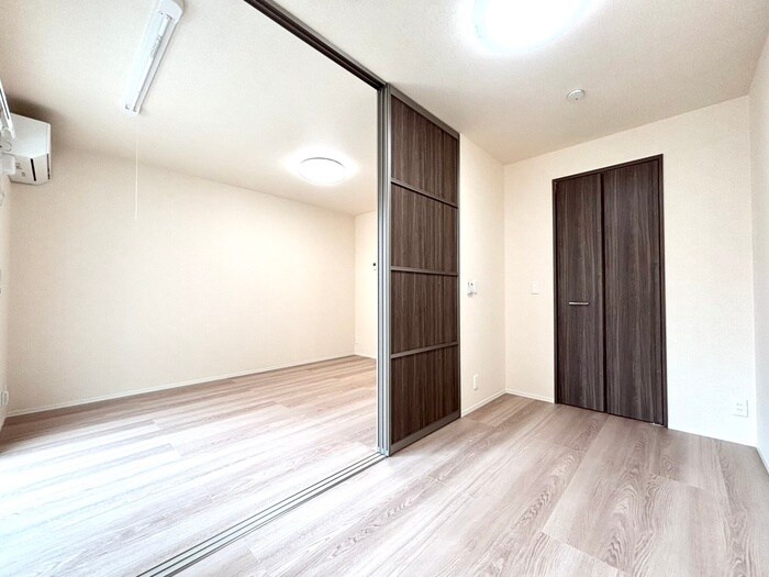 物件内観写真10　(居室)