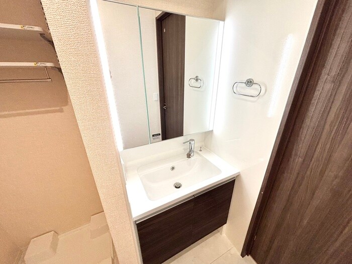 物件内観写真13　(洗面)