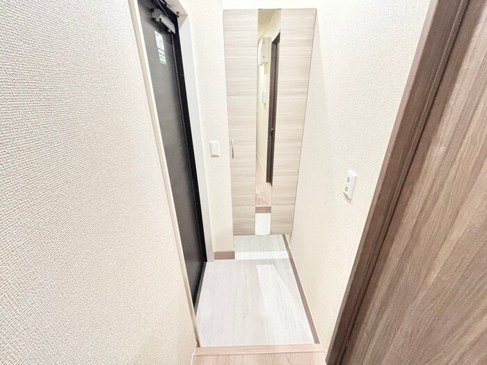 物件内観写真19　(玄関)