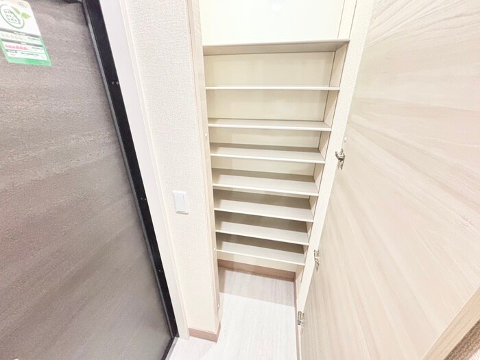 物件内観写真20　(靴箱)