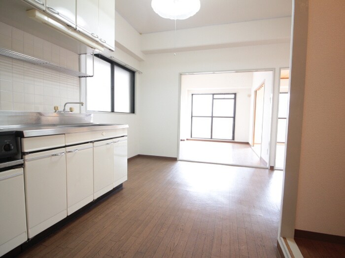 物件内観写真8　(居室)