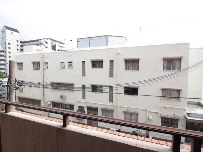 物件内観写真20　(室内からの展望)