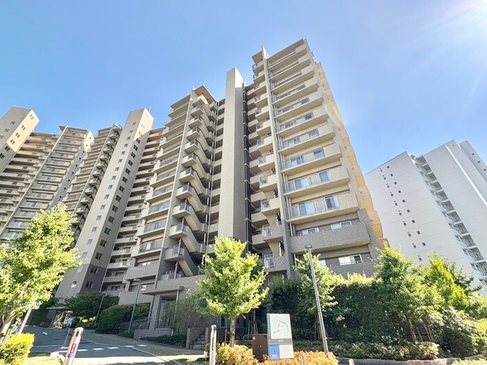 新千里桜ヶ丘ﾒｿﾞﾝｼﾃｨ壱番館(502)の物件外観写真