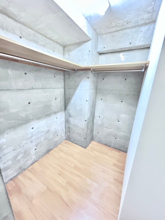 物件内観写真12　(収納)