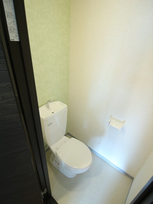 物件内観写真15　(トイレ)