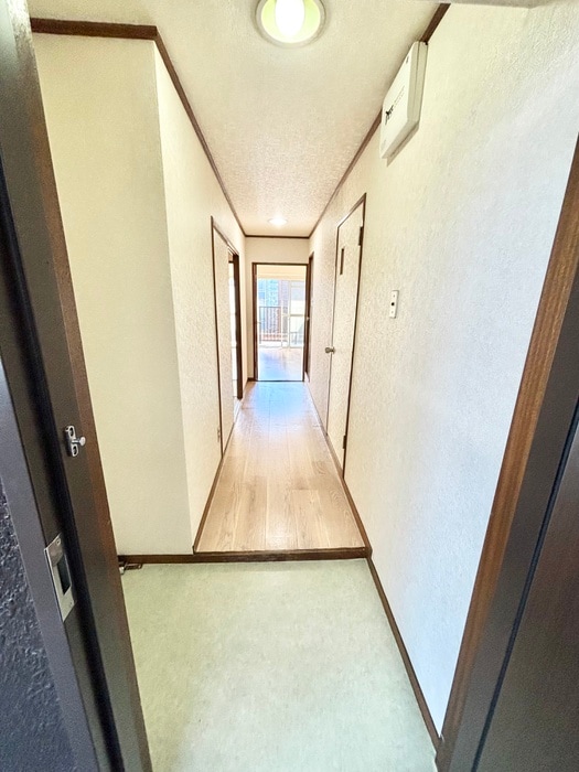 物件内観写真17　(廊下)