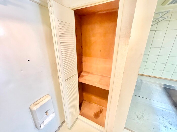 物件内観写真18　(靴箱)