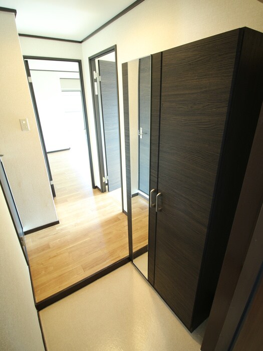 物件内観写真18　(靴箱)