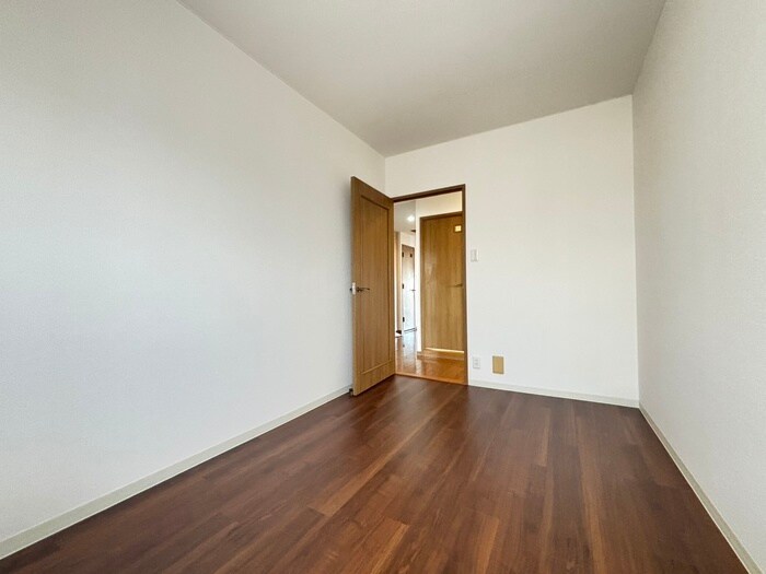 物件内観写真19　(居室)