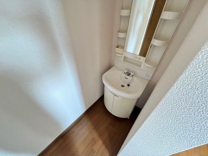 物件内観写真9　(洗面)