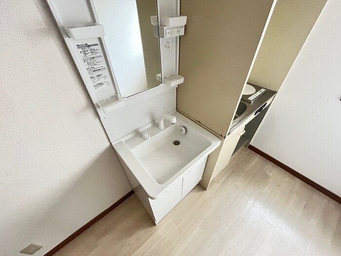 物件内観写真10　(洗面)