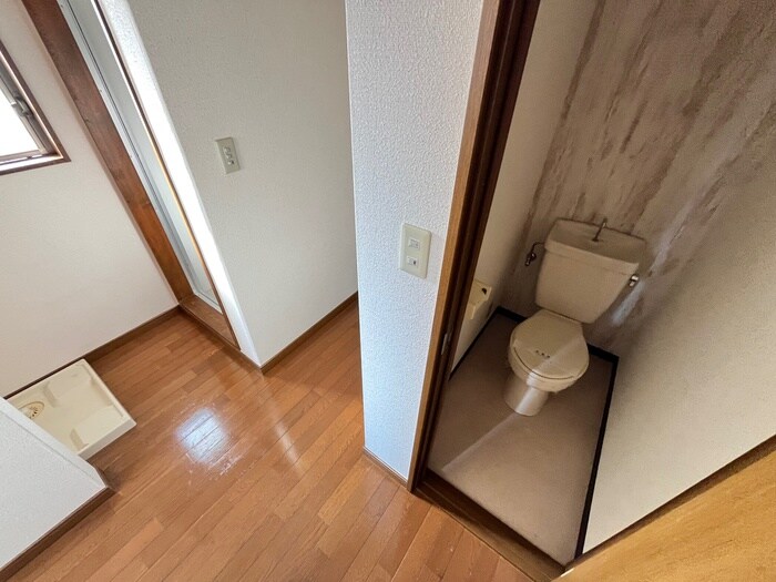 物件内観写真11　(トイレ)