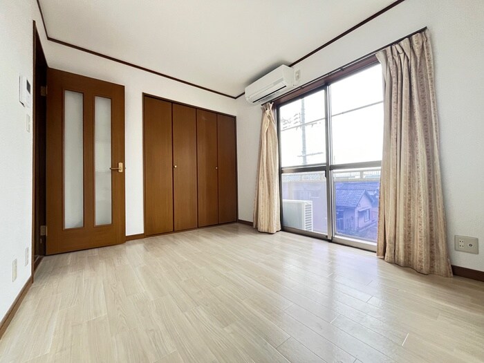 物件内観写真17　(居室)