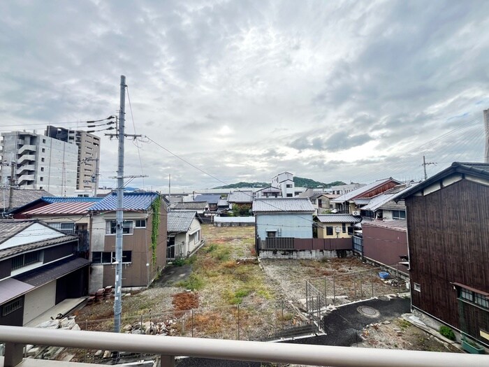 物件内観写真22　(室内からの展望)