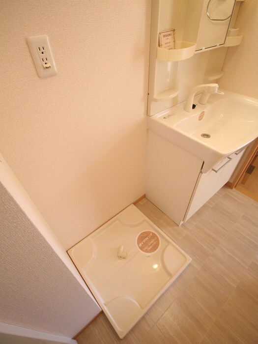 物件内観写真19　(洗濯機置場)