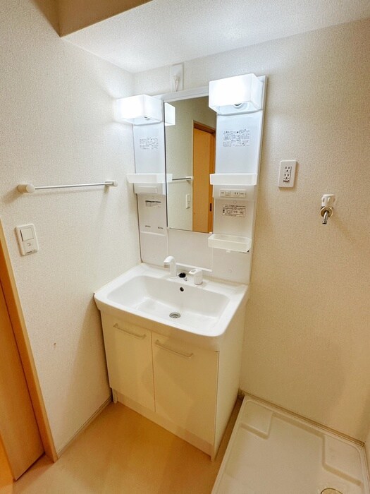 物件内観写真8　(洗面)