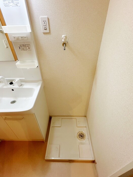 物件内観写真11　(洗濯機置場)