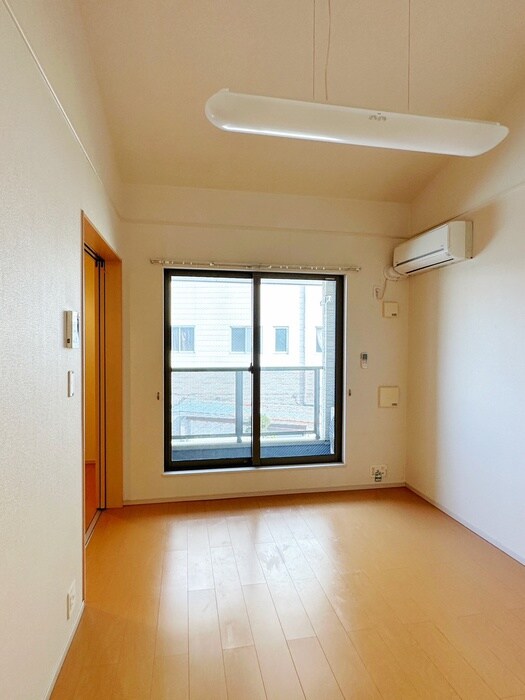 物件内観写真14　(居室)