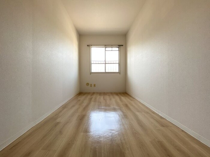 物件内観写真10　(居室)