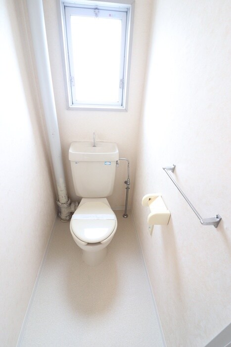 物件内観写真14　(トイレ)