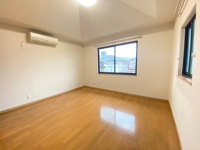 物件内観写真9　(居室)