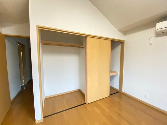 物件内観写真12　(収納)