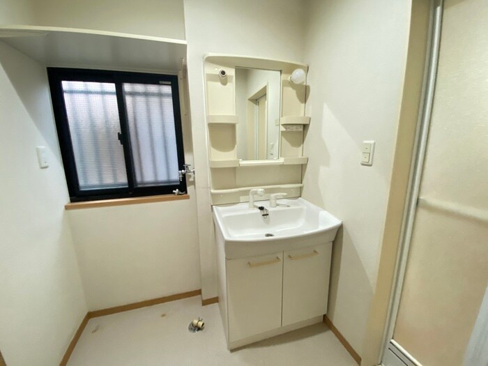 物件内観写真14　(洗面)