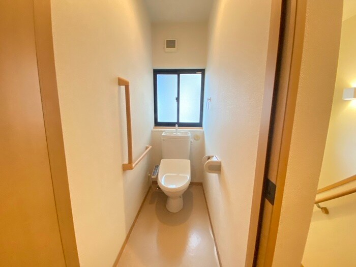 物件内観写真15　(トイレ)