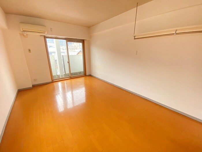 物件内観写真6　(居室)