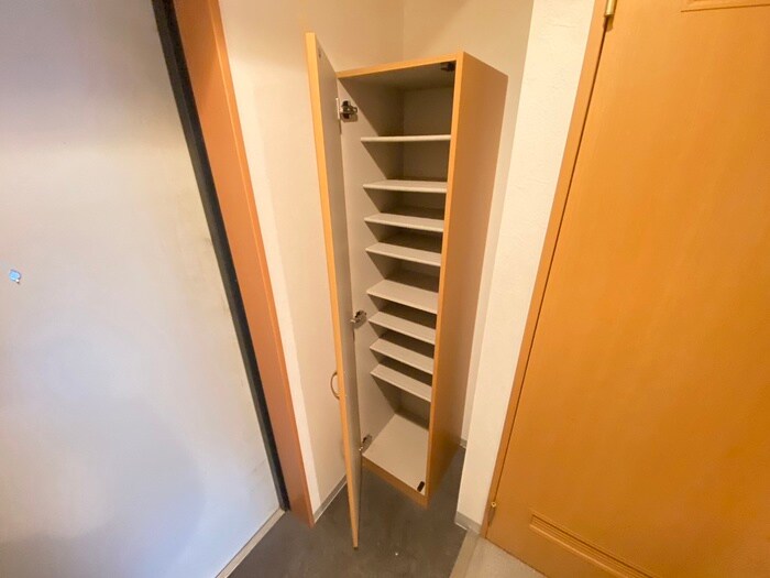 物件内観写真14　(靴箱)