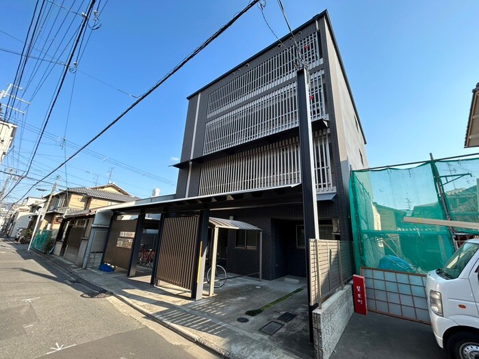 物件外観写真1　(外観写真)