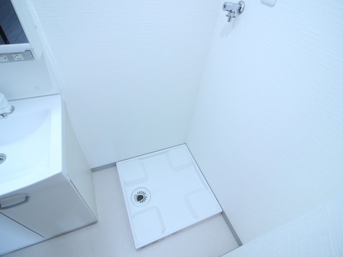 物件内観写真18　(洗濯機置場)