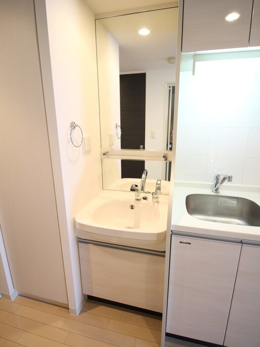 物件内観写真10　(洗面)