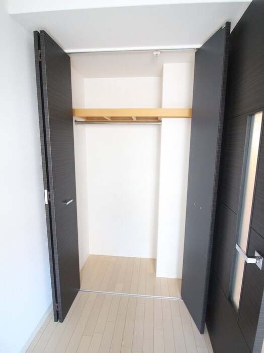 物件内観写真12　(収納)
