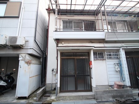 鷹殿町テラスハウス外観写真