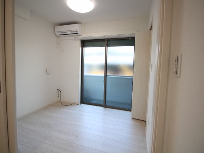 物件内観写真10　(居室)